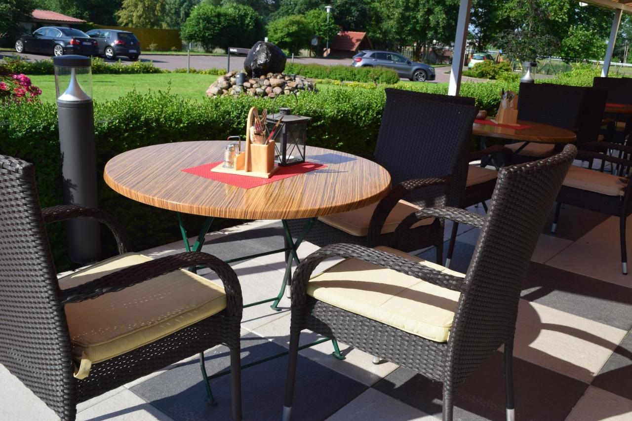 Land-Gut-Hotel Seeblick Klietz Екстер'єр фото