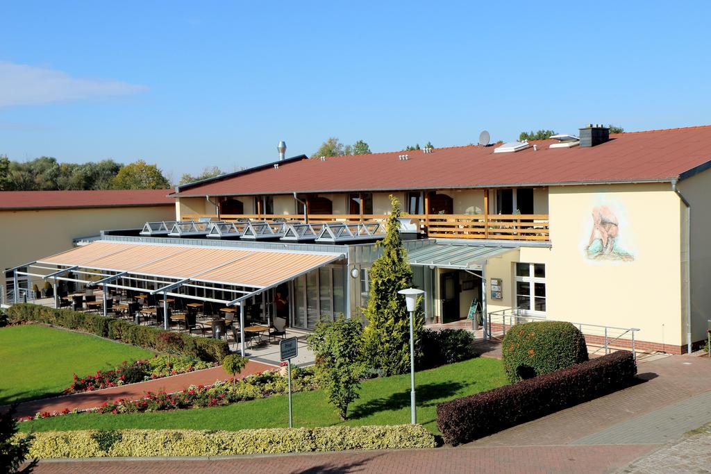 Land-Gut-Hotel Seeblick Klietz Екстер'єр фото